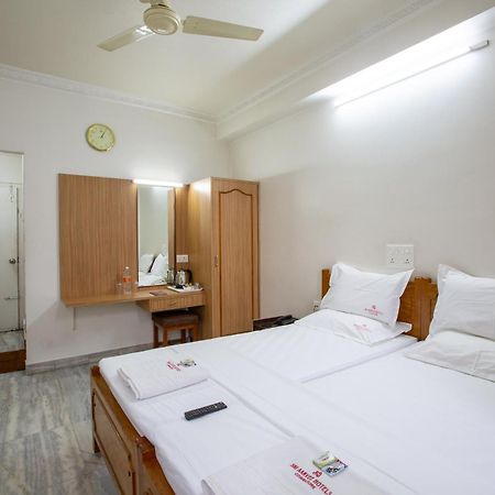 Sri Aarvee Hotels Coimbatore Exterior photo